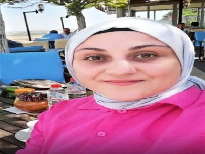 TIR ile otomobil &ccedil;arpıştı; Gen&ccedil; hemşire hayatını kaybetti