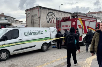 Ankara'da TIR'ın altında kalan kadın &ouml;ld&uuml;