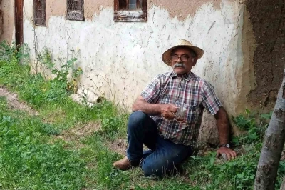 Haber alınamayan yaşlı adam, cami şadırvanında &ouml;l&uuml; bulundu