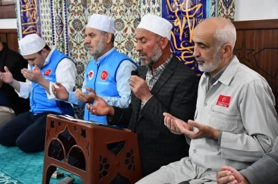 Hacı adayları dualarla kutsal topraklara uğurlandı
