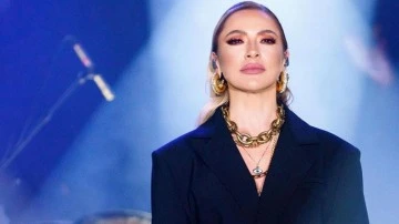 Hadise'nin paylaşımı sosyal medyada g&uuml;ndem oldu 