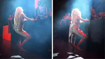 Hadise s&uuml;per mini elbisesiyle b&uuml;y&uuml;ledi! 