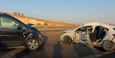 Hafta sonu gezisi facia ile sonu&ccedil;landı: 2 &ouml;l&uuml;, 8 yaralı