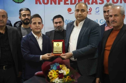 HAK-İŞ&rsquo;te g&ouml;rev değişimi
