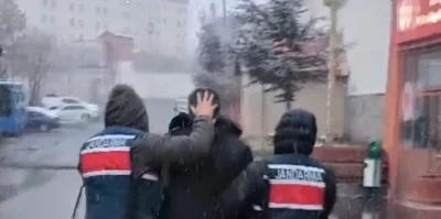 Hakkari&rsquo;de 2 firari h&uuml;k&uuml;ml&uuml; yakalandı