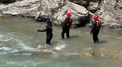 Hakkari&rsquo;de derede kaybolan 16 yaşındaki İbrahim&rsquo;i arama &ccedil;alışmaları devam ediyor
