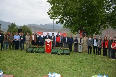 Hakkari&rsquo;de &uuml;reticiye fide desteği
