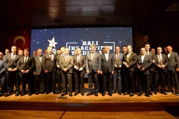 Halı İhracatının Yıldızları &Ouml;d&uuml;llendirildi
