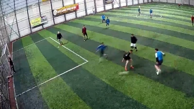 Halı sahada kalp krizi ge&ccedil;irip &ouml;ld&uuml;