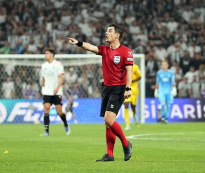 Halil Umut Meler, 4. kez Fenerbah&ccedil;e - Beşiktaş derbisinde d&uuml;d&uuml;k &ccedil;alacak