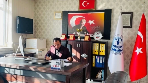 Halk eğitim m&uuml;d&uuml;r&uuml; intihar etti