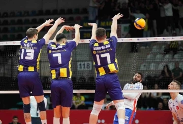 Halkbank seride 1-0 &ouml;ne ge&ccedil;ti

