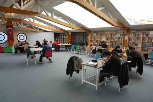 Haller Gen&ccedil;lik Merkezi sınav d&ouml;neminde 7/24 a&ccedil;ık
