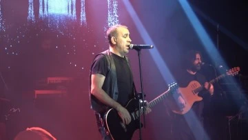 Haluk Levent, Bursa'da şehit ailesine destek konseri verdi