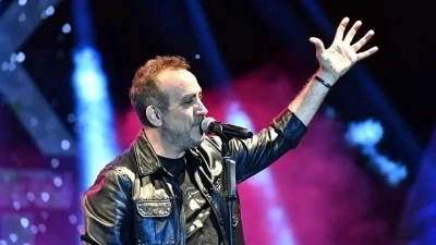 Haluk Levent, verdiği konser sonrasında acilen hastaneye kaldırıldı