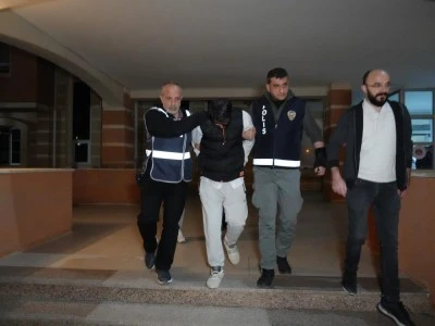 Hamile eşini &ouml;ld&uuml;r&uuml;p 10 g&uuml;n cesediyle yaşadı