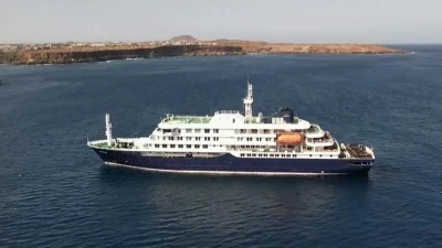 Hantavir&uuml;s&uuml; salgının yaşandığı gemi Kanarya Adaları&rsquo;na ulaştı