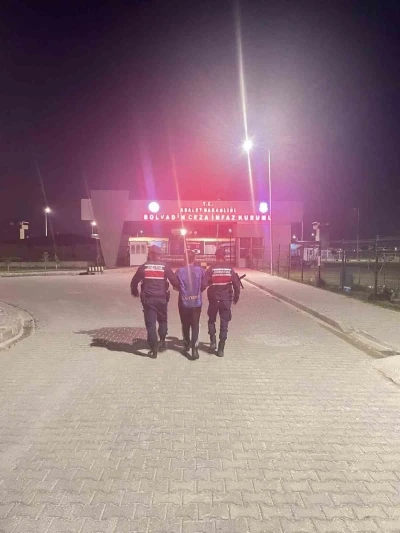 Hapis cezasıyla aranan şahsı jandarma yakaladı

