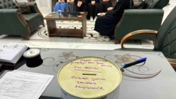 Har&ccedil;lıklarından biriktirdikleri paraları, Filistin&rsquo;deki yetimlere g&ouml;nderdiler
