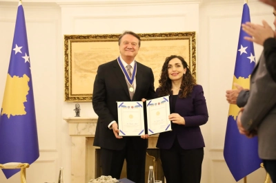 Hasan Arat&rsquo;a Kosova&rsquo;dan Devlet Nişanı: D&uuml;nya Devlerinin Listesine Bir T&uuml;rk Y&ouml;netici!
