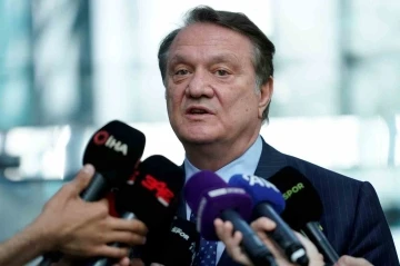 Hasan Arat&rsquo;a &Uuml;st&uuml;n Liyakat Madalyası
