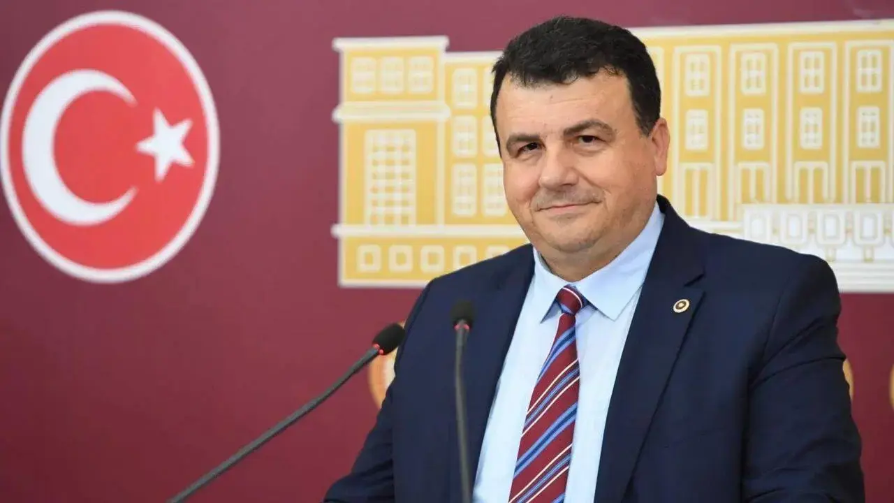 Hasan &Ouml;zt&uuml;rk: "&Ccedil;&ouml;p sorununa &ccedil;&ouml;z&uuml;m lazım ama bunun yolu suyu tehlikeye atmak değil'