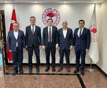 Hasat &ouml;ncesi Tarım ve Orman Bakanlığı&rsquo;nda &ouml;nemli g&ouml;r&uuml;şme
