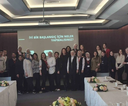 Hastalara y&ouml;nelik eğitim programları s&uuml;r&uuml;yor
