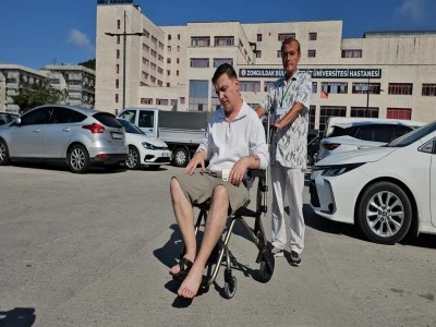 Hastanede vurulan iğne sonrası y&uuml;r&uuml;yemez hale geldi