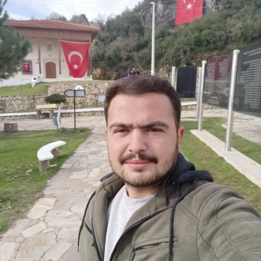 Hastanedeki 17 g&uuml;nl&uuml;k yaşam savaşını kaybetti
