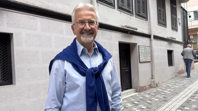 Hastaneden taburcu edilen Turgay Erdem, yeniden Emniyete g&ouml;t&uuml;r&uuml;ld&uuml;