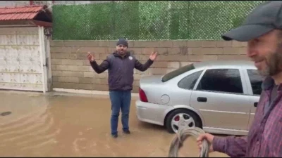 Hatay&rsquo;da dolu ve sağanak yağış sonrası sel meydana geldi