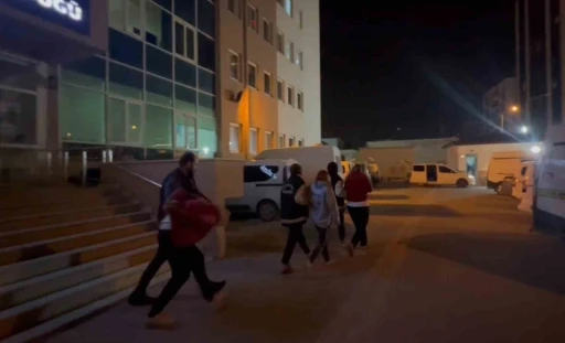 Hatay&rsquo;da fuhuş operasyonu: 5 g&ouml;zaltı
