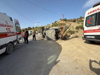 Hatay&rsquo;da trafik kazası: 3 yaralı

