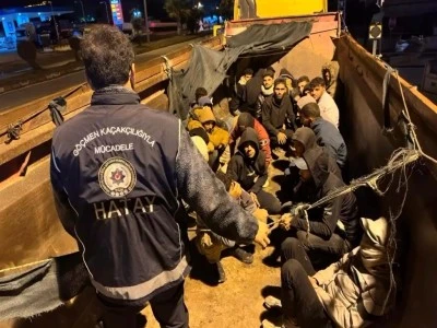 Hatay'da yapılan baskınlarda 174 ka&ccedil;ak g&ouml;&ccedil;men yakalandı