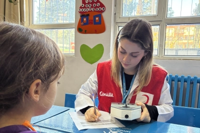 Hatay Defne&rsquo;de &Ccedil;ocuklara G&ouml;z Sağlığı Taraması