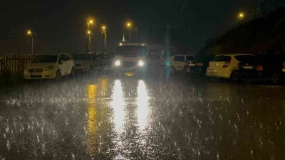 Hatay&rsquo;ı dolu vurdu
