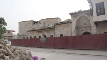 Hatay ve Osmaniye'de depremde zarar g&ouml;ren vakıf eserler onarılıyor