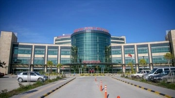 Hatay'da a&ccedil;ılan kardiyoloji &uuml;niteleri deprem b&ouml;lgesindeki hastalara umut oldu