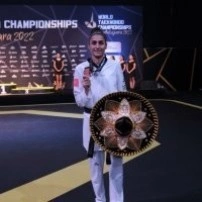 Hatice K&uuml;bra &lsquo;d&uuml;nya &uuml;&ccedil;&uuml;nc&uuml;s&uuml;&rsquo;