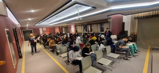 Hayat Hastanesi&rsquo;nde sınav heyecanı
