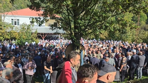 Hayatını kaybeden meclis &uuml;yesi son yolculuğuna uğurlandı
