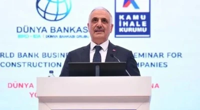 Hazine ve Maliye Bakan Yardımcısı &Ccedil;elik, emeklilik dilek&ccedil;esini Bakan Şimşek'e sundu