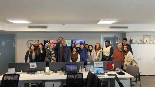 HBV &ouml;ğrencilerinden İHA&rsquo;ya ziyaret
