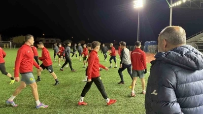 Bursa'da hem başkan, hem teknik direkt&ouml;r, hem de malzemeci