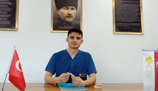 Hem sağlığı hem de sosyal hayatı olumsuz etkileyen &lsquo;ağız kokusu&rsquo; sorununa karşı uzmanlardan uyarı
