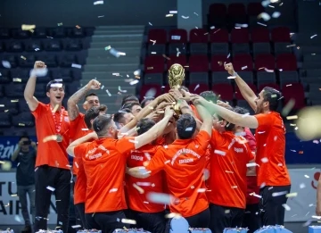 Hentbol Erkekler 1. Ligi&rsquo;nde Mihalı&ccedil;&ccedil;ık Belediyesi şampiyon oldu
