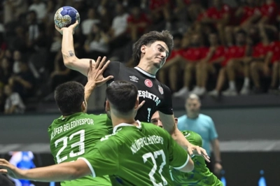 Hentbol Erkekler S&uuml;per Kupasını Kazanan Nil&uuml;fer Belediyespor İ&ccedil;in Tebrik Mesajı