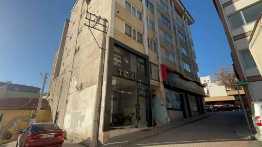 Her katı ayrı bir &ccedil;&ouml;pl&uuml;k
