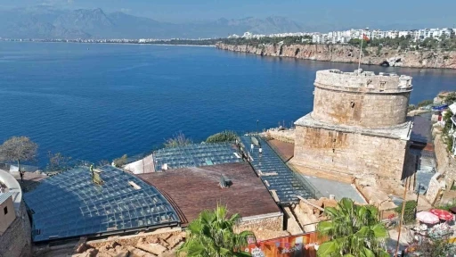 Hıdırlık Kulesi seyir terasına son r&ouml;tuşlar
